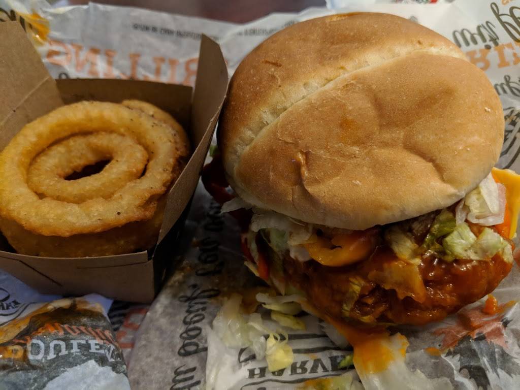 Harveys | restaurant | 1505 Dundas St E, Mississauga, ON L4X 1L3, Canada | 9056258706 OR +1 905-625-8706