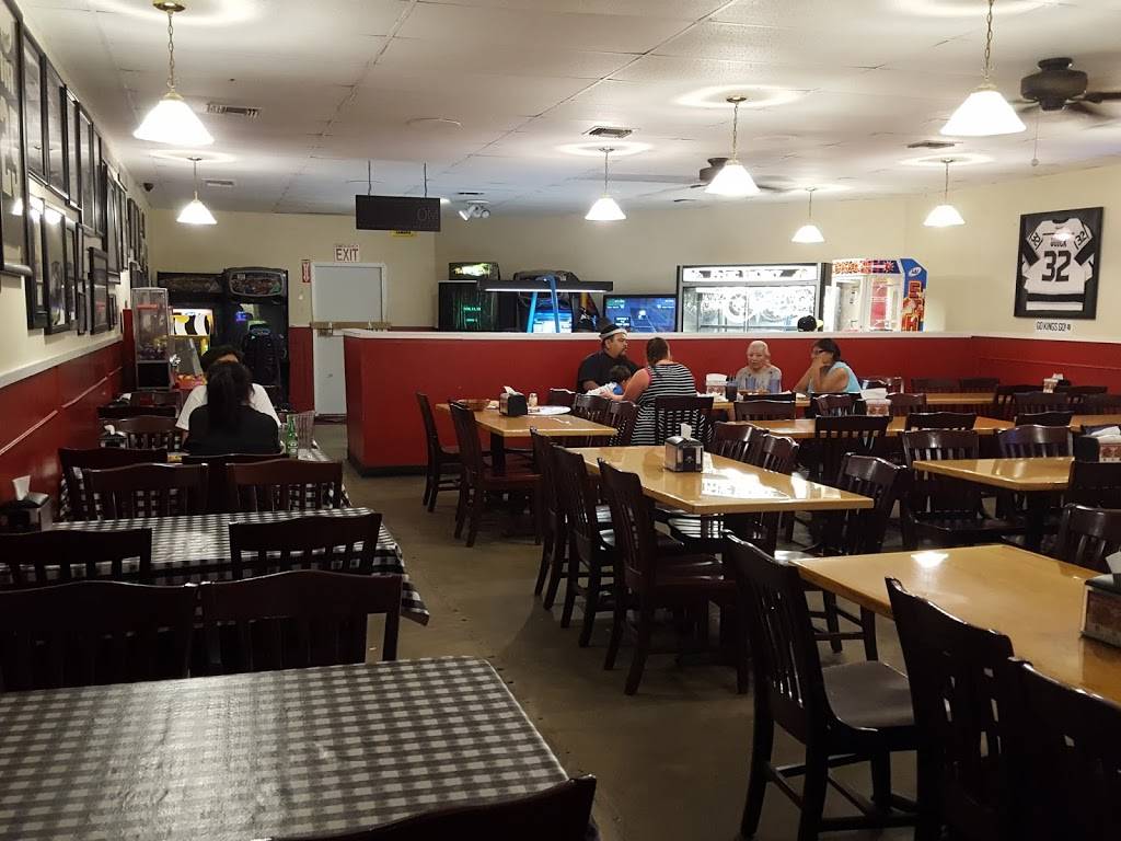 West Hills Pizza Company | restaurant | 7543 Fallbrook Ave, West Hills, CA 91307, USA | 8183474992 OR +1 818-347-4992