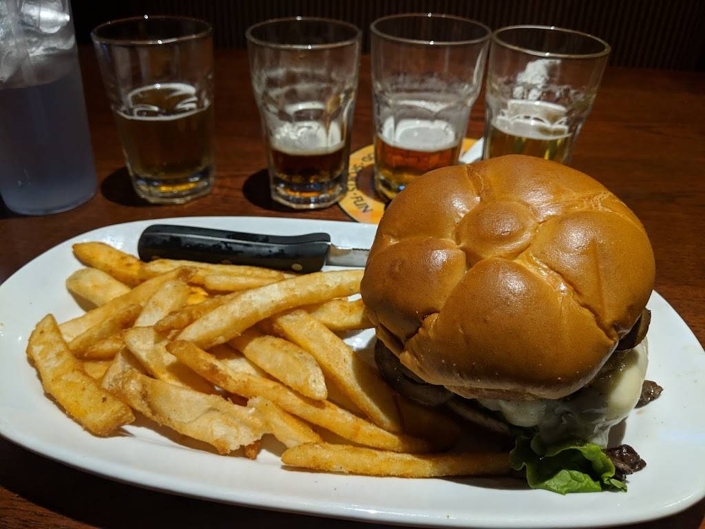 Carolina Ale House | restaurant | 708 Lady St, Columbia, SC 29201, USA | 8032277150 OR +1 803-227-7150