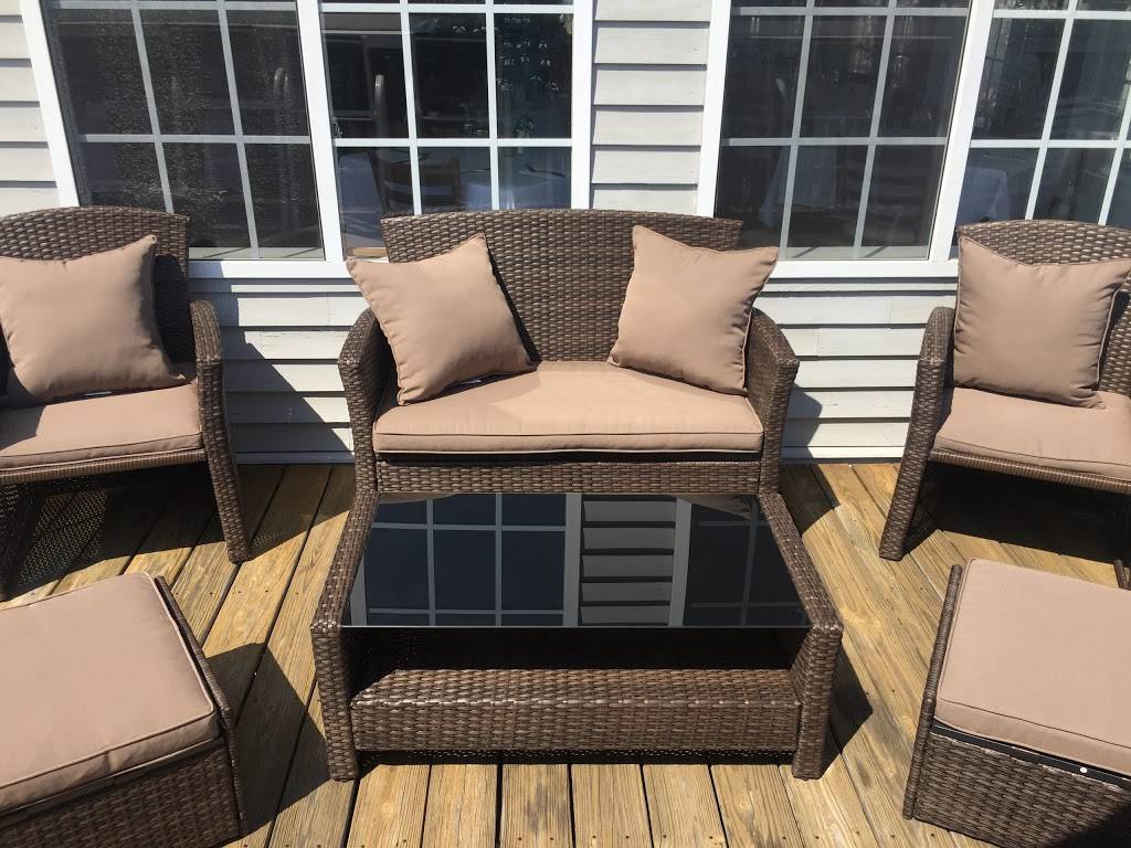 Outriggers | restaurant | 555 Broad St, Stratford, CT 06615, USA | 2033778815 OR +1 203-377-8815