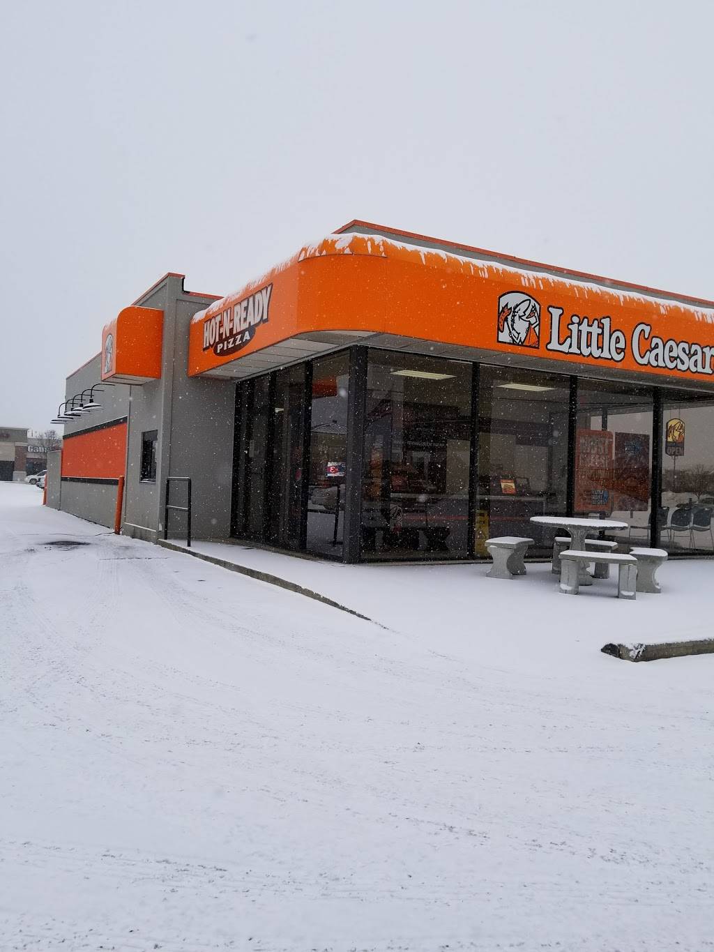 Little Caesars Pizza | meal takeaway | 1612 W Washington St, Greenville, MI 48838, USA | 6167547171 OR +1 616-754-7171