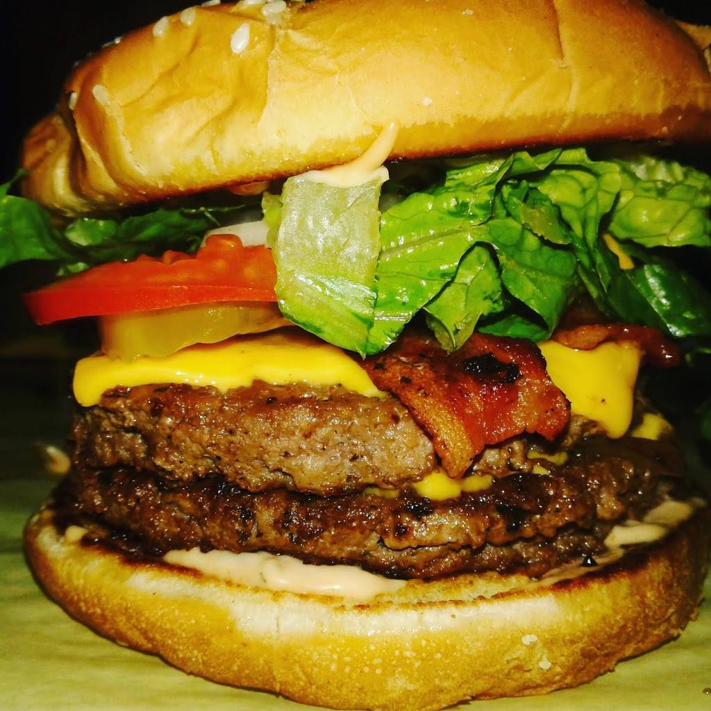 CyntSammichez | restaurant | 310 Mini Dr, Vallejo, CA 94589, USA | 7075638324 OR +1 707-563-8324