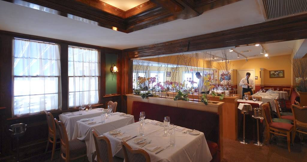 Siros Restaurant - Bar | restaurant | 168 Lincoln Ave, Saratoga Springs, NY 12866, USA | 5185844030 OR +1 518-584-4030