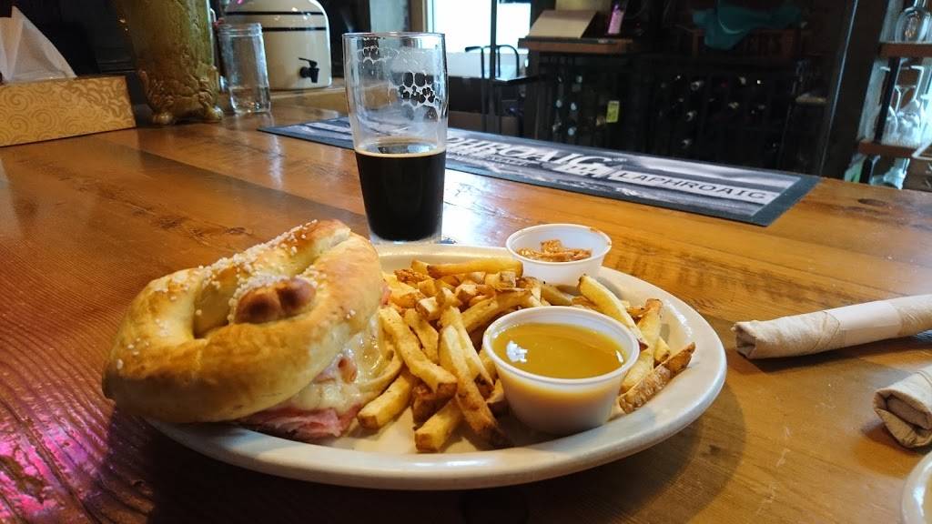 Moon & Raven Public House | restaurant | 155 W 4th St, Williamsport, PA 17701, USA | 5706519441 OR +1 570-651-9441