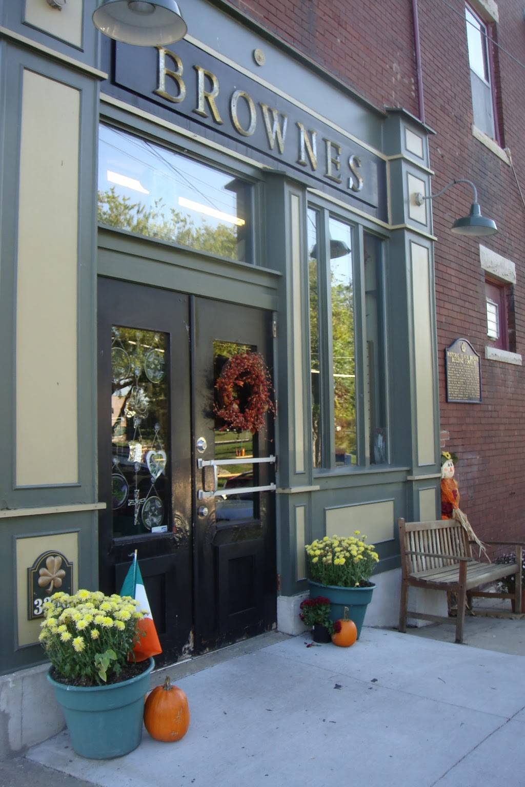 Brownes Irish Marketplace | restaurant | 3300 Pennsylvania Ave, Kansas City, MO 64111, USA | 8165610030 OR +1 816-561-0030