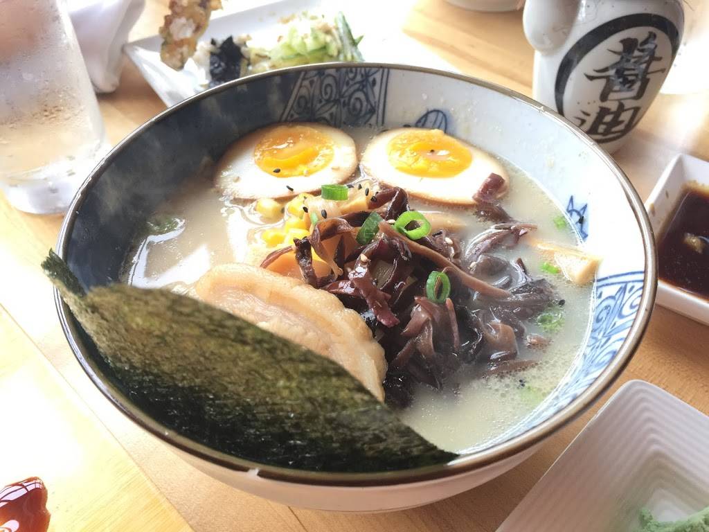 Kawa Ramen and Sushi | restaurant | 2321 N Murray Ave, Milwaukee, WI 53211, USA | 4148007979 OR +1 414-800-7979