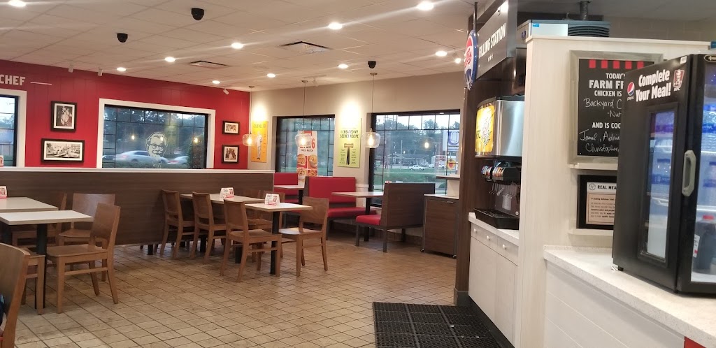 KFC | restaurant | 24 Sergeant Prentiss Dr, Natchez, MS 39120, USA | 6014420992 OR +1 601-442-0992