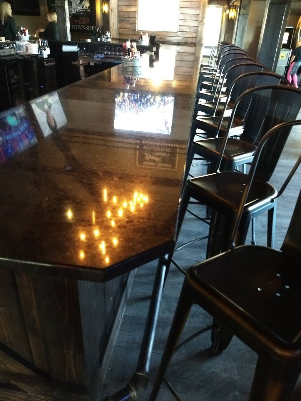 Brown Barn brew & que | restaurant | 10700 Mayfield Rd, Chardon, OH 44024, USA | 4402794747 OR +1 440-279-4747