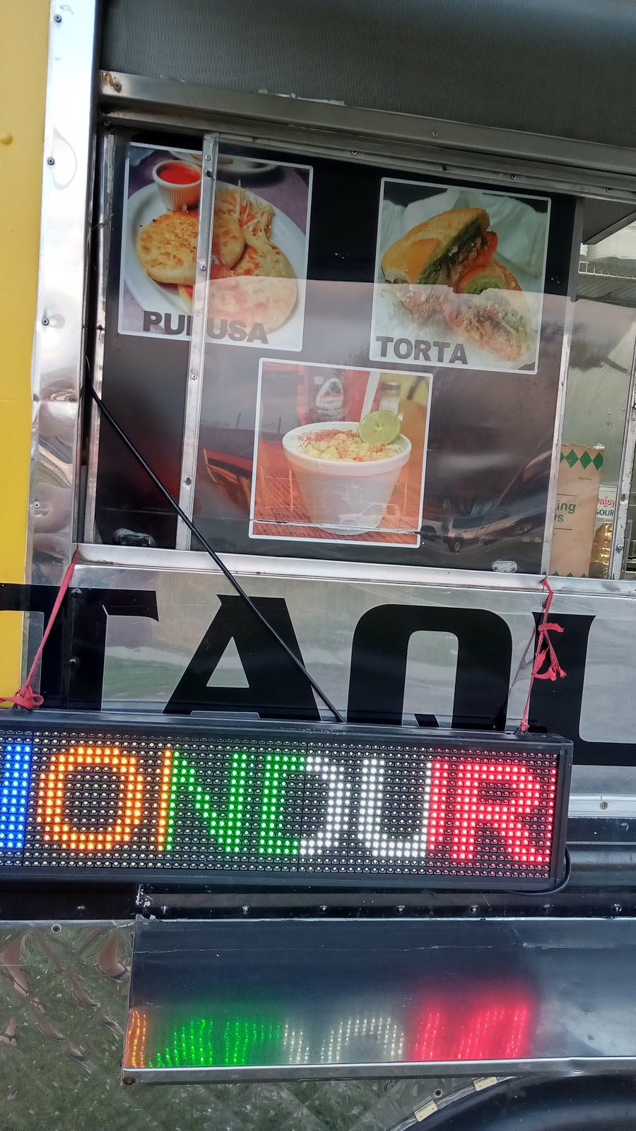 Pupuseria y Taqueria | restaurant | 3602 Broadway St, Houston, TX 77017, USA | 8323823445 OR +1 832-382-3445