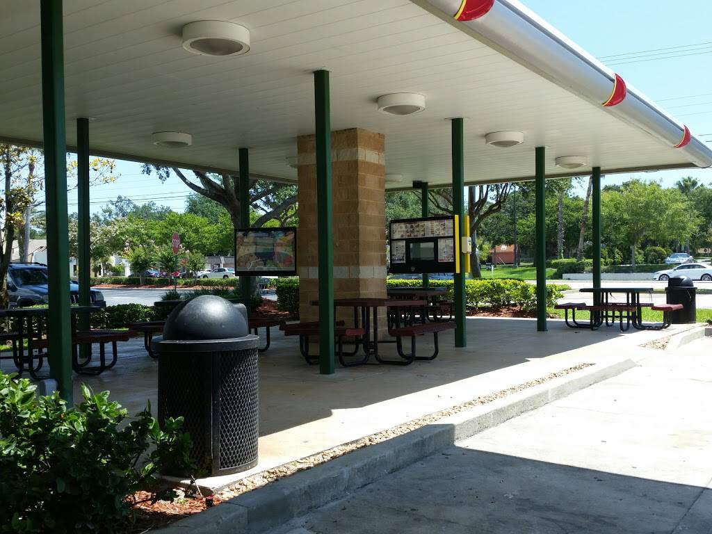Sonic Drive-In | restaurant | 1830 Ridgewood Ave, Holly Hill, FL 32117, USA | 3866716252 OR +1 386-671-6252