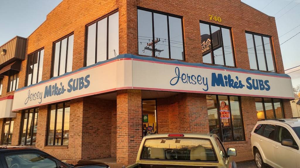 Jersey Mikes Subs | meal takeaway | 736 Thompson Ln, Nashville, TN 37204, USA | 6154609933 OR +1 615-460-9933