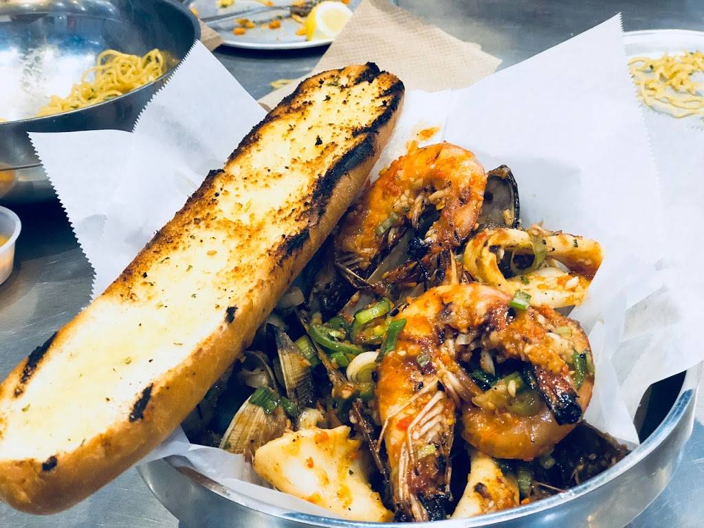 Big Ts Seafood Market Bar | restaurant | 1694 Tully Rd, San Jose, CA 95122, USA | 4082382888 OR +1 408-238-2888