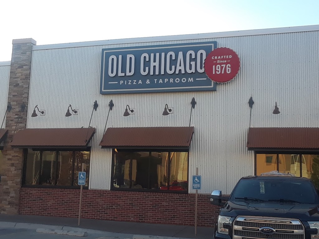 Old Chicago Pizza + Taproom | restaurant | 1010 Stone Creek Dr, Garden City, KS 67846, USA | 6208055086 OR +1 620-805-5086