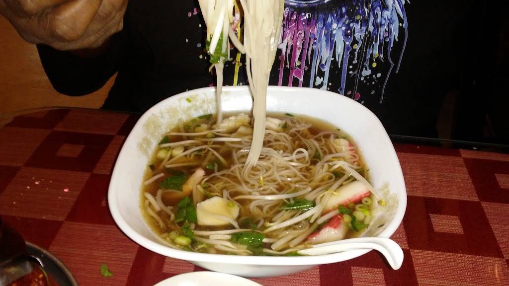 Hai Quynh Restaurant | restaurant | 324 7th St, Rockford, IL 61104, USA | 8159645353 OR +1 815-964-5353