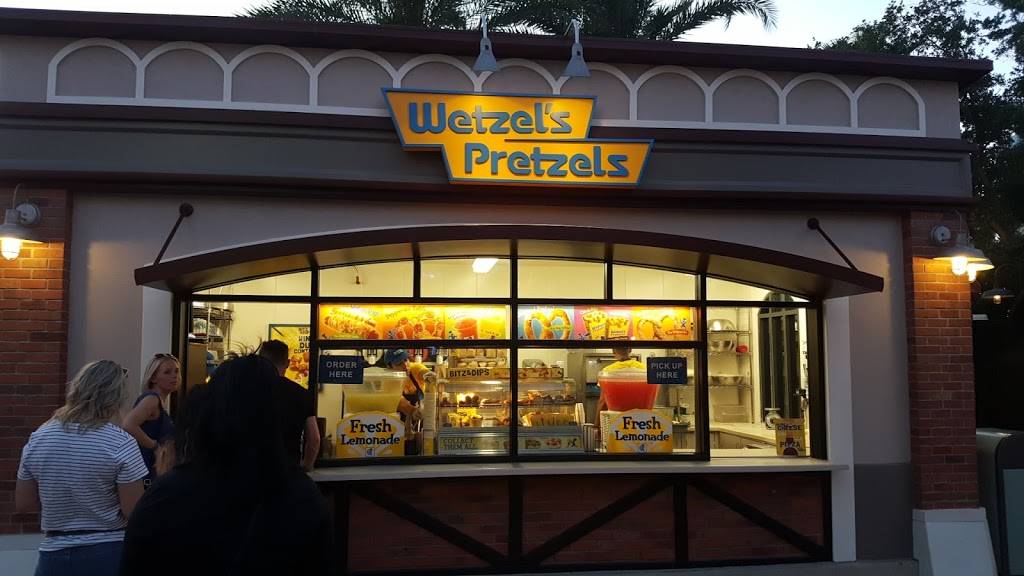 Wetzels Pretzels | restaurant | 1503 E Buena Vista Dr, Golden Oak, FL 32836, USA | 4075600871 OR +1 407-560-0871