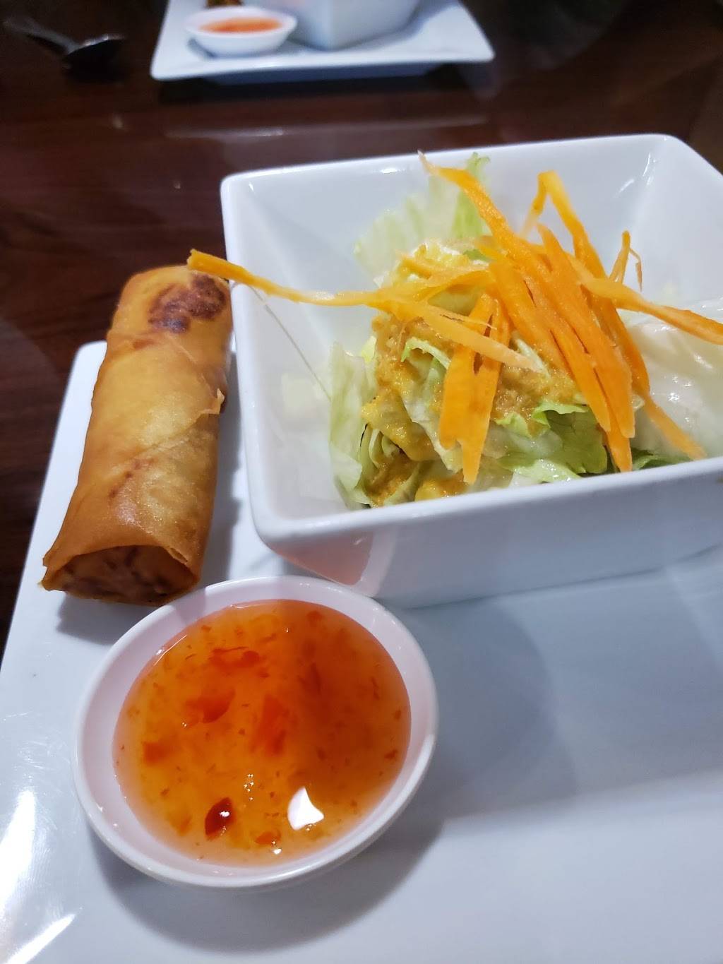 Chai Thai Cuisine | meal takeaway | 13747 S John Young Pkwy, Orlando, FL 32837, USA | 4078882662 OR +1 407-888-2662