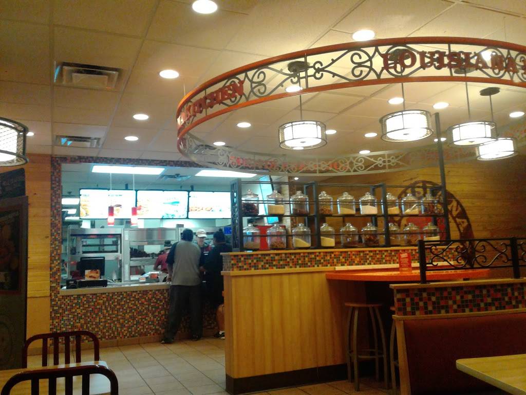 Popeyes Louisiana Kitchen | restaurant | 12951 Hesperia Rd, Victorville, CA 92395, USA | 7602437864 OR +1 760-243-7864