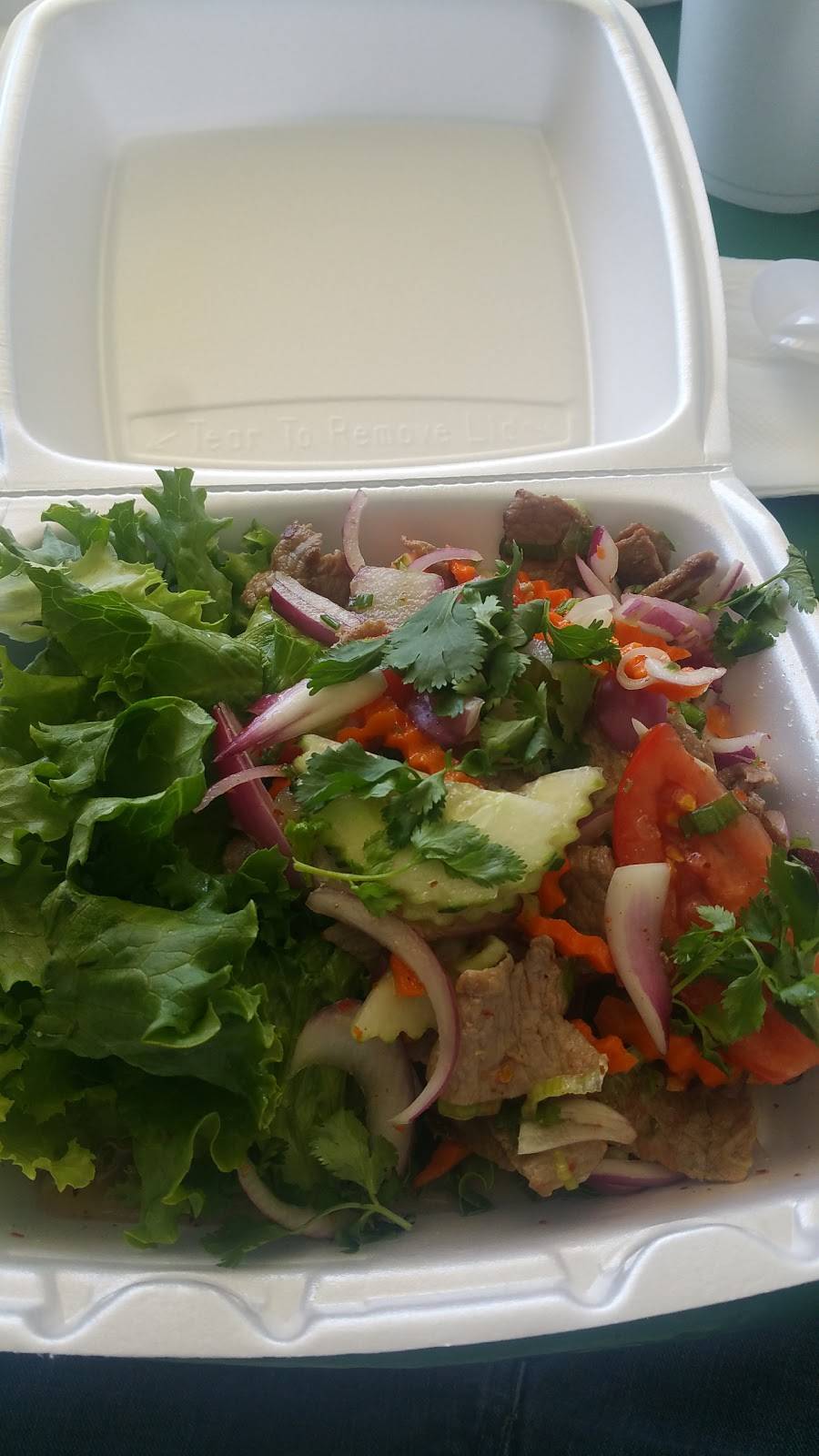 Vics Food To Go | restaurant | 12527 Victory Blvd, North Hollywood, CA 91606, USA | 8187632252 OR +1 818-763-2252