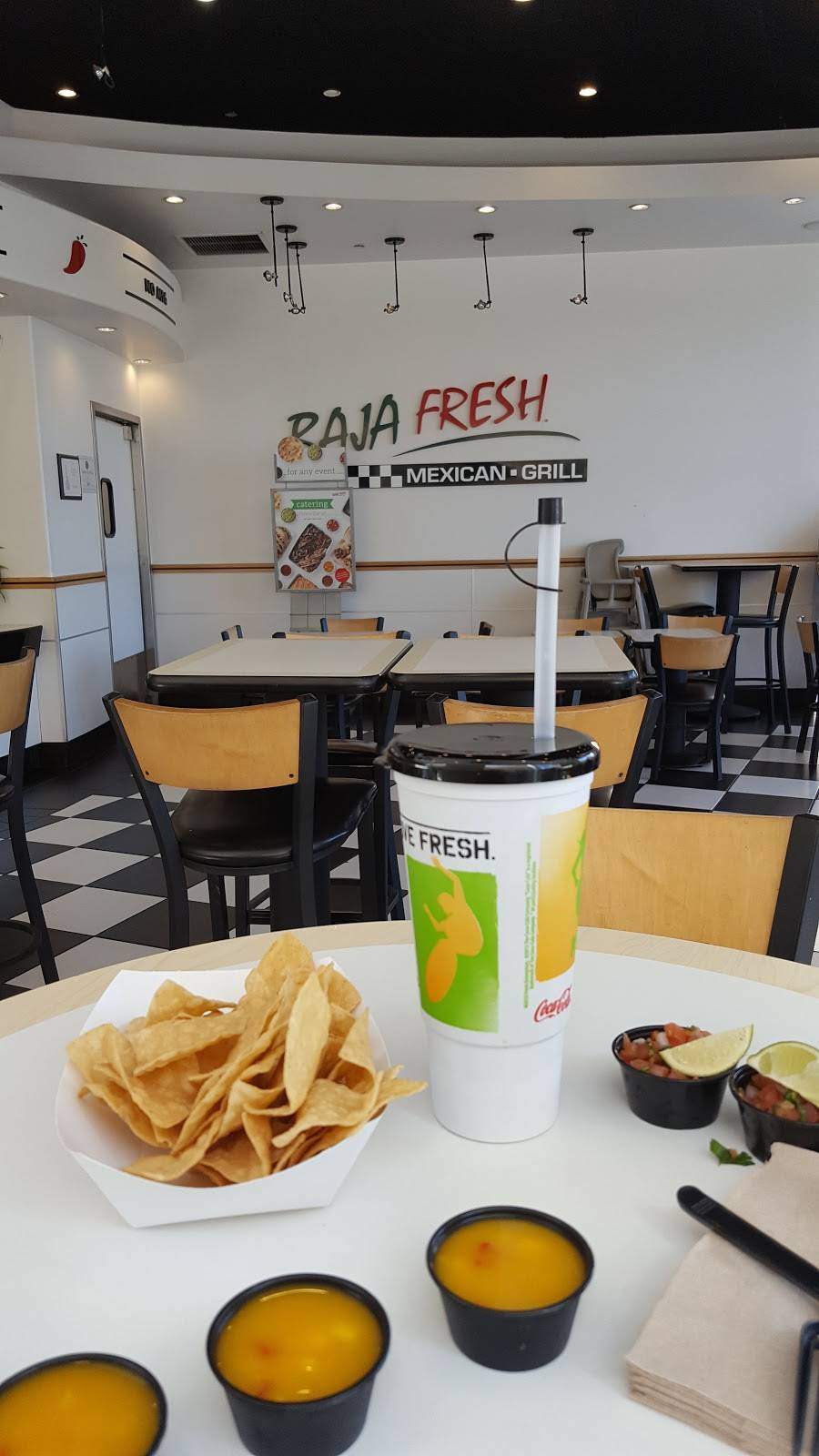 Baja Fresh Mexican Grill | restaurant | 12800 Seal Beach Blvd, Seal Beach, CA 90740, USA | 5625981555 OR +1 562-598-1555