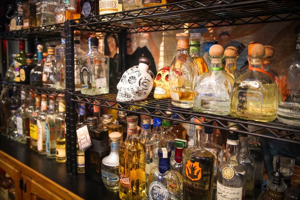 Habanero Hots Restaurant | restaurant | 1024 E Victor Rd, Lodi, CA 95240, USA | 2093693791 OR +1 209-369-3791