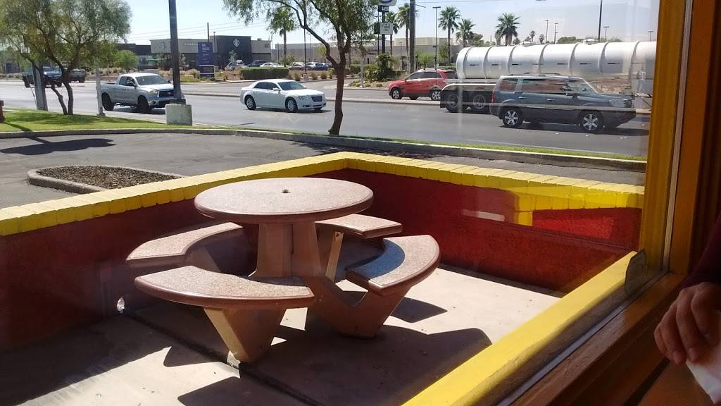 Wienerschnitzel | restaurant | 4470 E Charleston Blvd, Las Vegas, NV 89104, USA | 7025310219 OR +1 702-531-0219