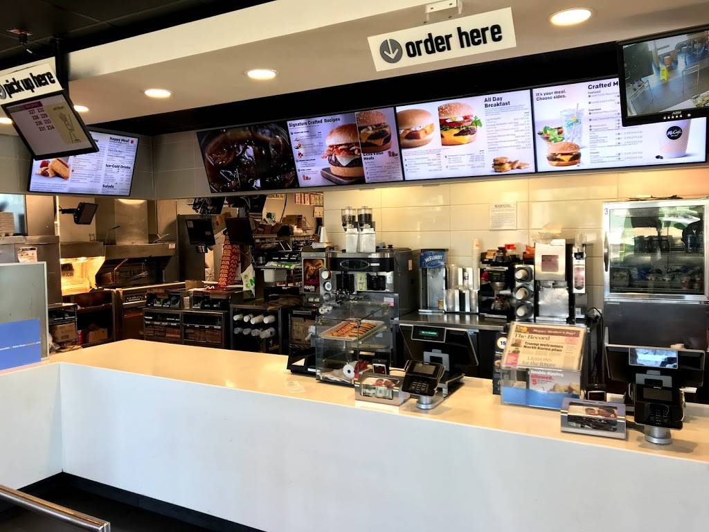 McDonalds | cafe | 2415 W Hammer Ln, Stockton, CA 95209, USA | 2099540502 OR +1 209-954-0502