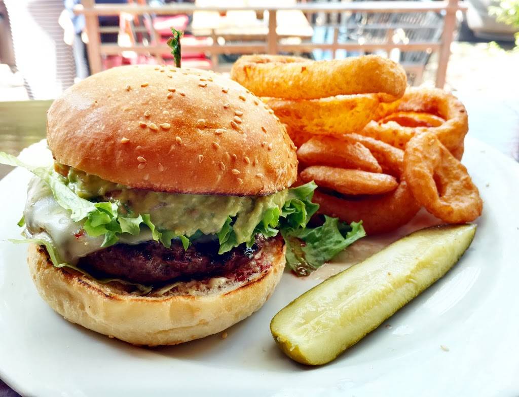 Burgers and Brew | restaurant | 403 3rd St, Davis, CA 95616, USA | 5307503600 OR +1 530-750-3600