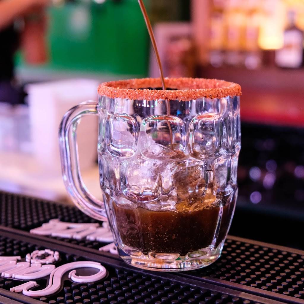 Carlos & Pepes | restaurant | 170 Promenade Du Centropolis, Laval, QC H7T 2Z6, Canada | 4509349911 OR +1 450-934-9911