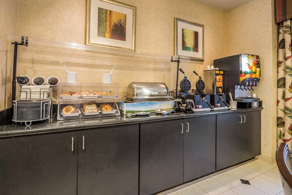 Comfort Suites West Jacksonville | restaurant | 7019 Commonwealth Ave, Jacksonville, FL 32220, USA | 9042245500 OR +1 904-224-5500