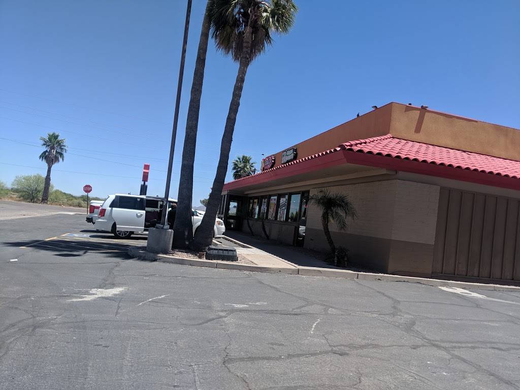 Carls Jr. | restaurant | 3090 N Toltec Rd, Eloy, AZ 85131, USA | 5204669385 OR +1 520-466-9385