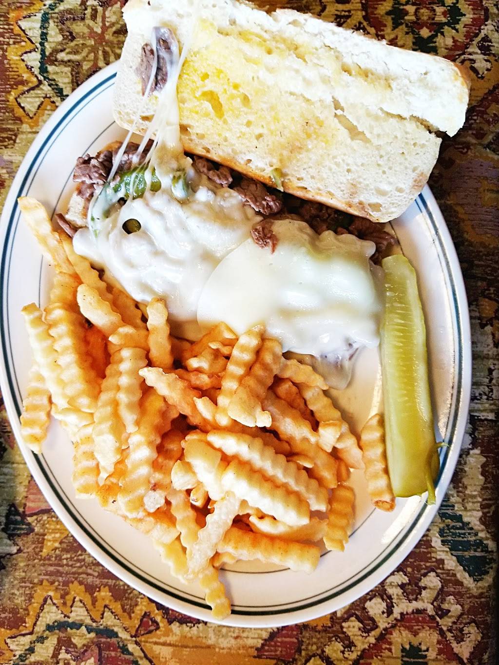 Cals Fine Foods & Spirits | restaurant | 1501 N 1st St, Indianola, IA 50125, USA | 5159615200 OR +1 515-961-5200