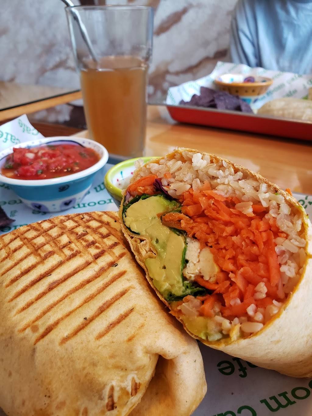 The Green Room Cafe | restaurant | 222 N 1st St, Cocoa Beach, FL 32931, USA | 3218680203 OR +1 321-868-0203