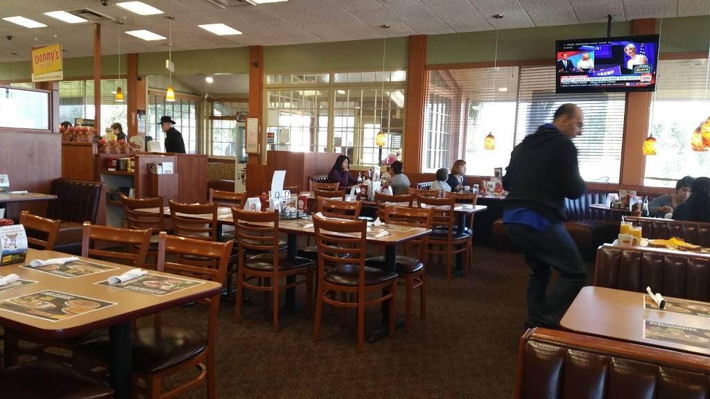 Dennys | restaurant | 1833 W 6th St, Corona, CA 92882, USA | 9517370890 OR +1 951-737-0890