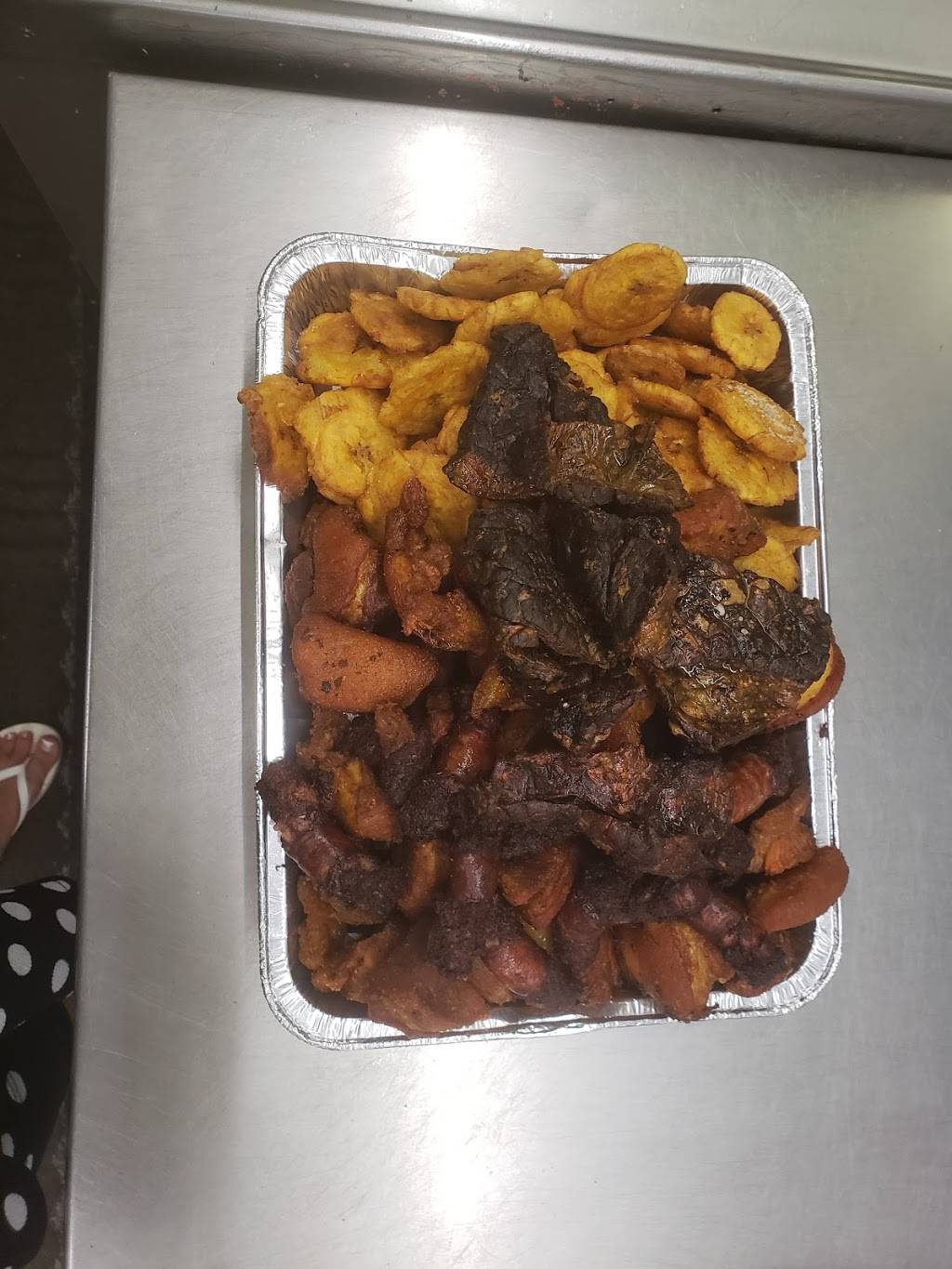 La Reina de la Fritura | restaurant | 5425 S Orange Blossom Trail, Orlando, FL 32839, USA | 4074123891 OR +1 407-412-3891