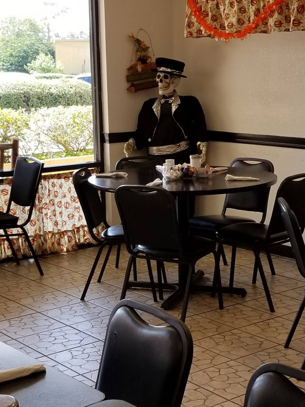 Heffers Kountry Cafe | restaurant | 603 S Yonge St, Ormond Beach, FL 32174, USA | 3866777544 OR +1 386-677-7544