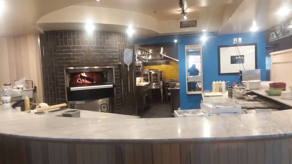 Sand Dollar Bar & Grille | restaurant | 2 Beach St, York, ME 03909, USA | 2076060077 OR +1 207-606-0077