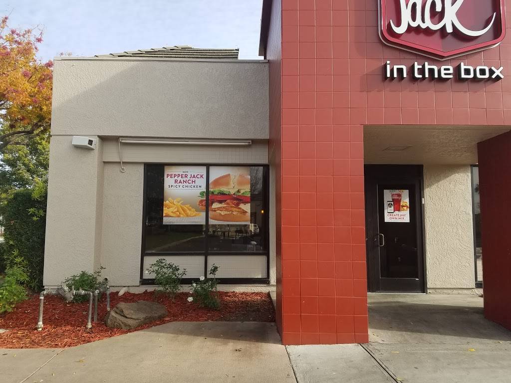 Jack in the Box | restaurant | 1965 W Texas St, Fairfield, CA 94533, USA | 7074292772 OR +1 707-429-2772