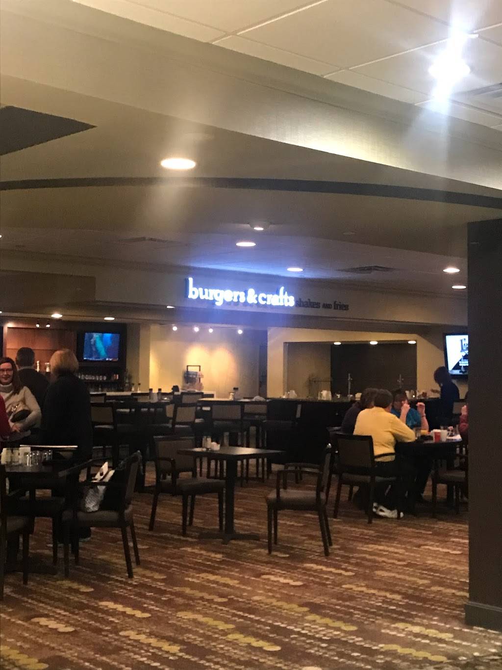 Burgers & Crafts | restaurant | 1204, 600 W 3rd St, Covington, KY 41011, USA | 8595474646 OR +1 859-547-4646