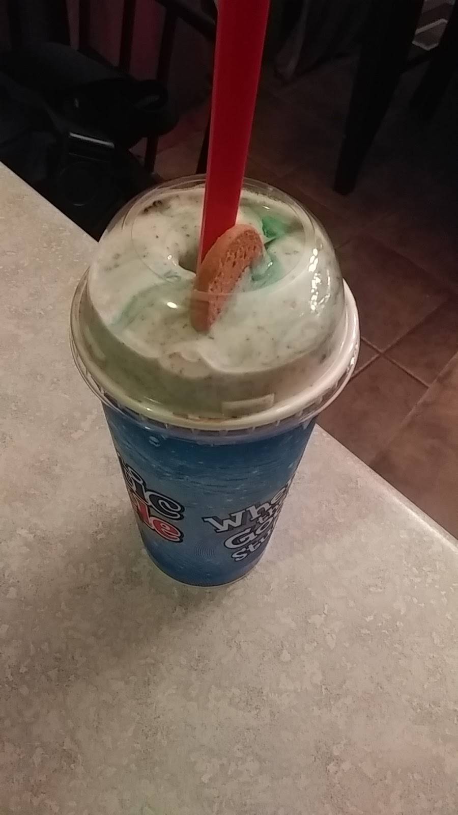 Arctic Circle | restaurant | 8339 W 3500 S, Magna, UT 84044, USA | 8012506891 OR +1 801-250-6891