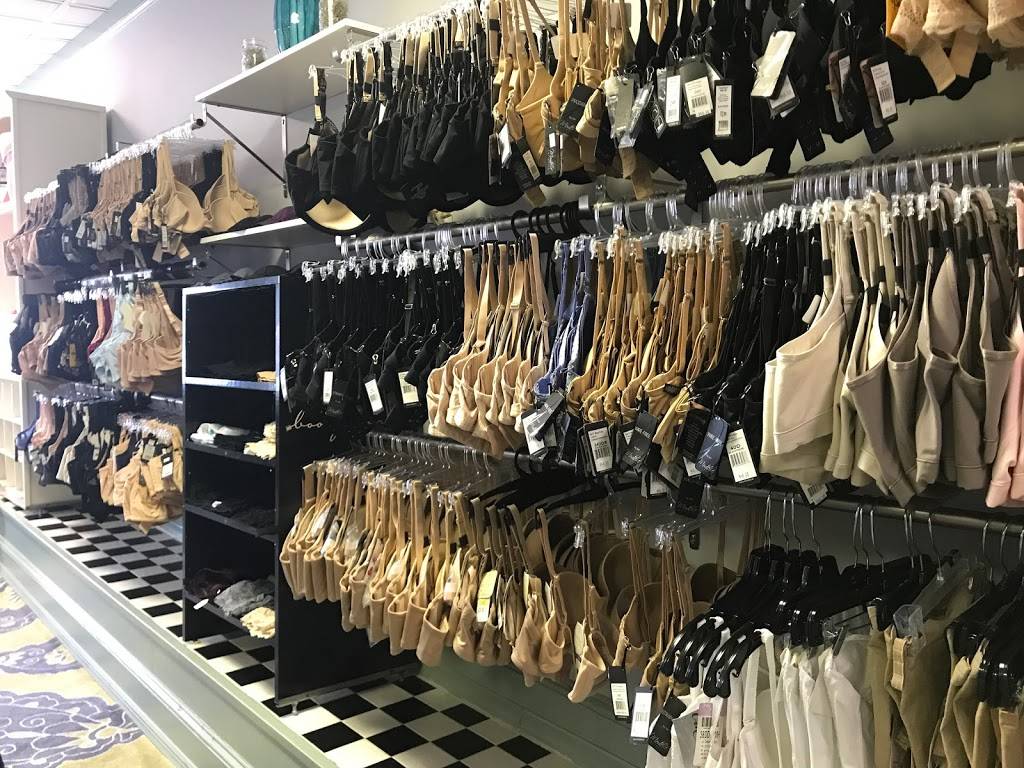 The Bra Boudoir | restaurant | 6024 Main St, Mays Landing, NJ 08330, USA | 6098292867 OR +1 609-829-2867