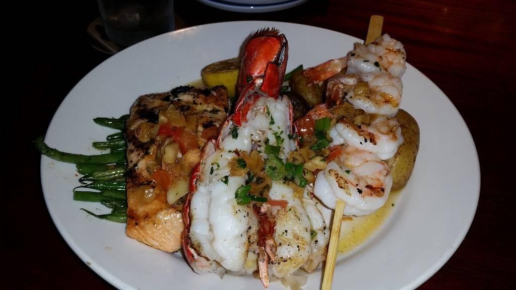 Red Lobster | restaurant | 3420 E Kimberly Rd, Davenport, IA 52807, USA | 5633597185 OR +1 563-359-7185