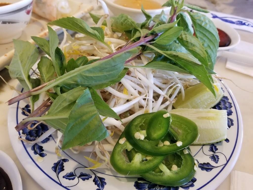 Phở Saigon | restaurant | 5100 W Colonial Dr, Orlando, FL 32808, USA | 4072537013 OR +1 407-253-7013