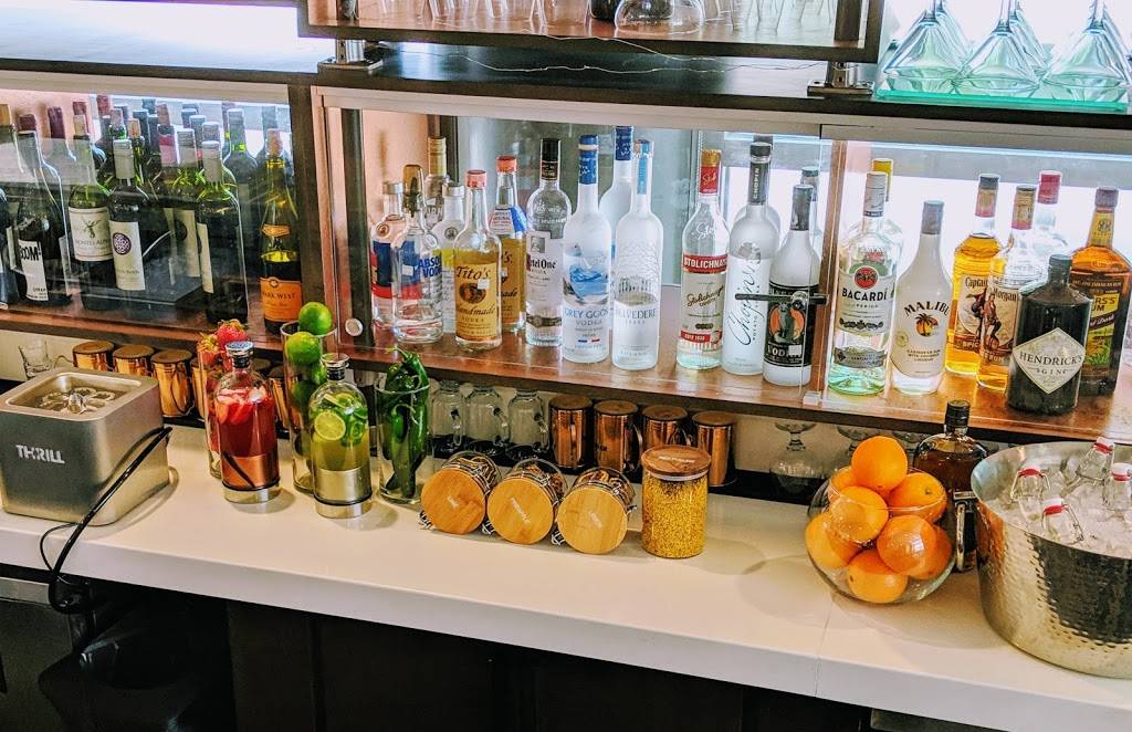 Luminous Restaurant and Lounge | restaurant | 725 Woodlake Dr, Chesapeake, VA 23320, USA | 7575231500 OR +1 757-523-1500