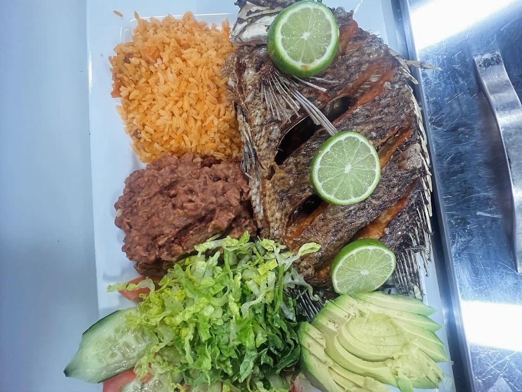 Canelo’s Mexican grill & bar | restaurant | 1041 E Pacheco Blvd, Los Banos, CA 93635, USA | 2098295413 OR +1 209-829-5413