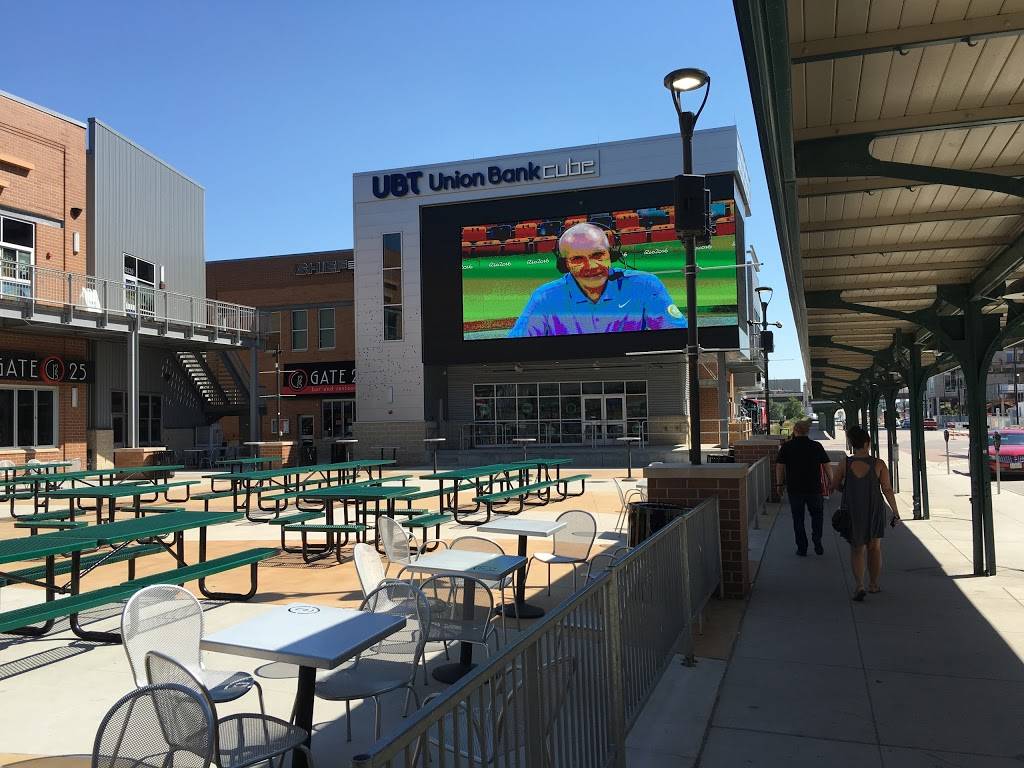 Gate 25 Bar and Restaurant | restaurant | 300 Canopy St #140, Lincoln, NE 68508, USA | 4022614140 OR +1 402-261-4140