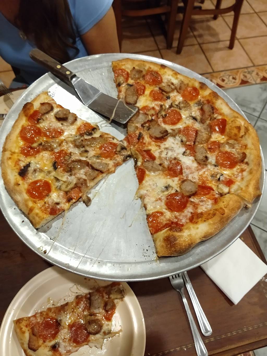 Paddys Pizza | restaurant | 9850 San Jose Blvd, Jacksonville, FL 32257, USA | 9048807777 OR +1 904-880-7777