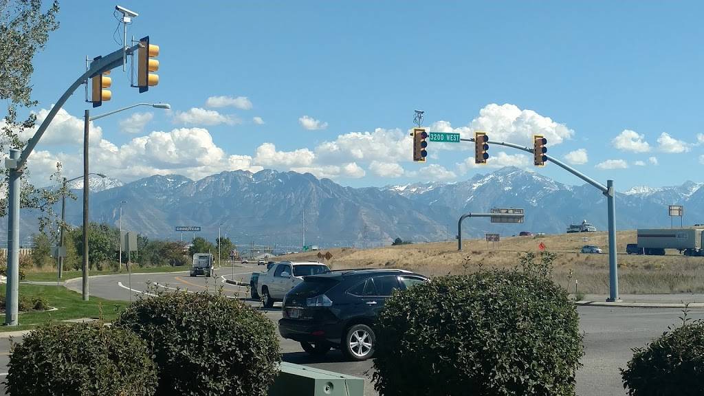 Del Taco | meal takeaway | 2000 S 3230 W, Salt Lake City, UT 84104, USA | 8019529037 OR +1 801-952-9037