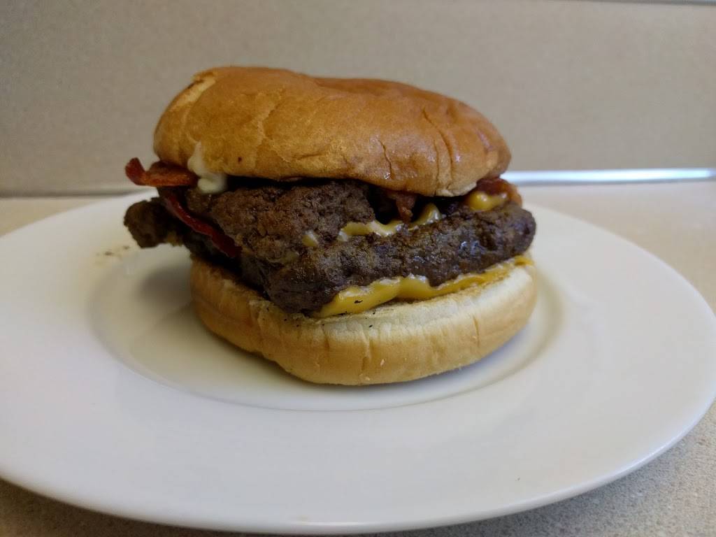 Wendys | restaurant | 17217 SE McLoughlin Blvd, Milwaukie, OR 97222, USA | 5036532472 OR +1 503-653-2472