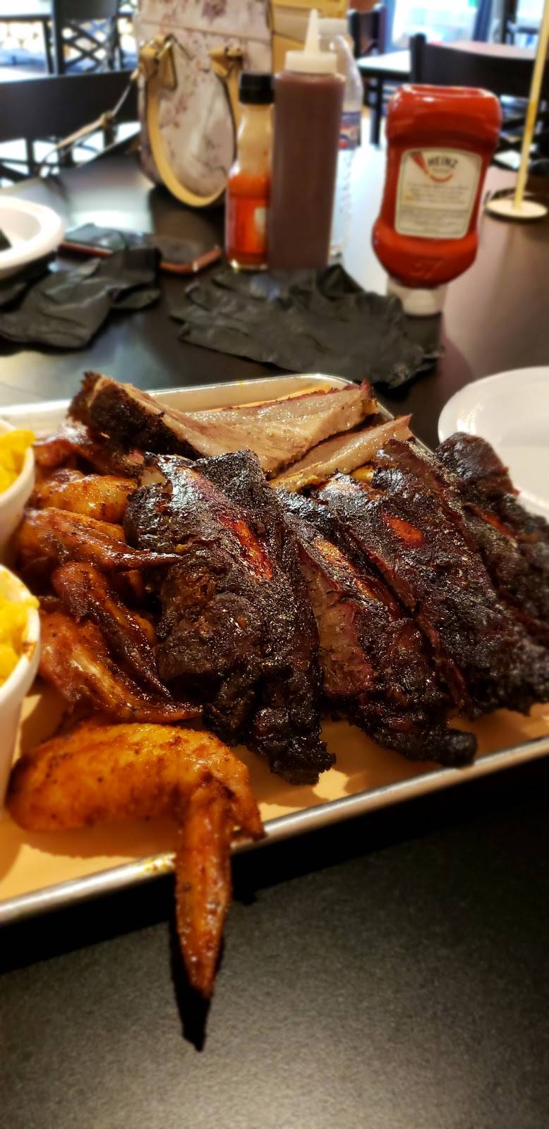 A.B.’s amazing Ribs | restaurant | 27310 Ford Rd, Dearborn Heights, MI 48127, USA | 3139142159 OR +1 313-914-2159