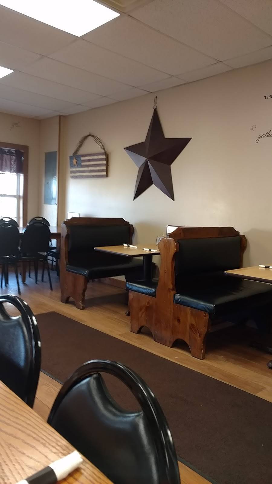 Mc Faddens Hot Spot Pizza | restaurant | 510 S Market St, Danville, OH 43014, USA | 7405996005 OR +1 740-599-6005